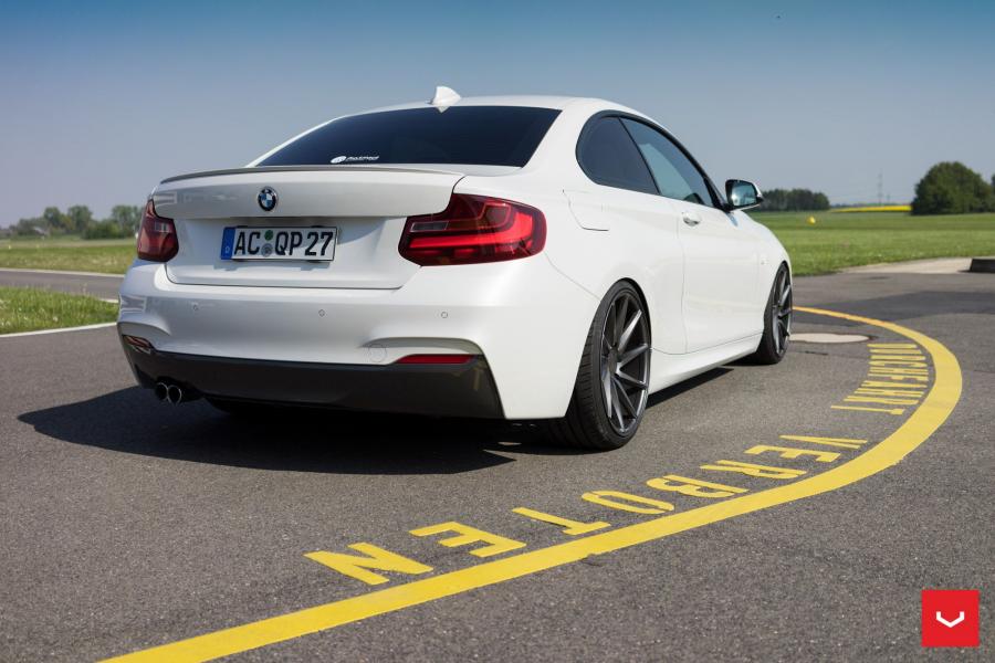  BMW 2-Series on Vossen Wheels (CVT) 2017 года  (фото 16 из 46)
